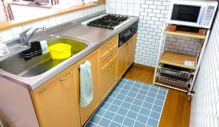 基本的な調理器具関係も備えつけています