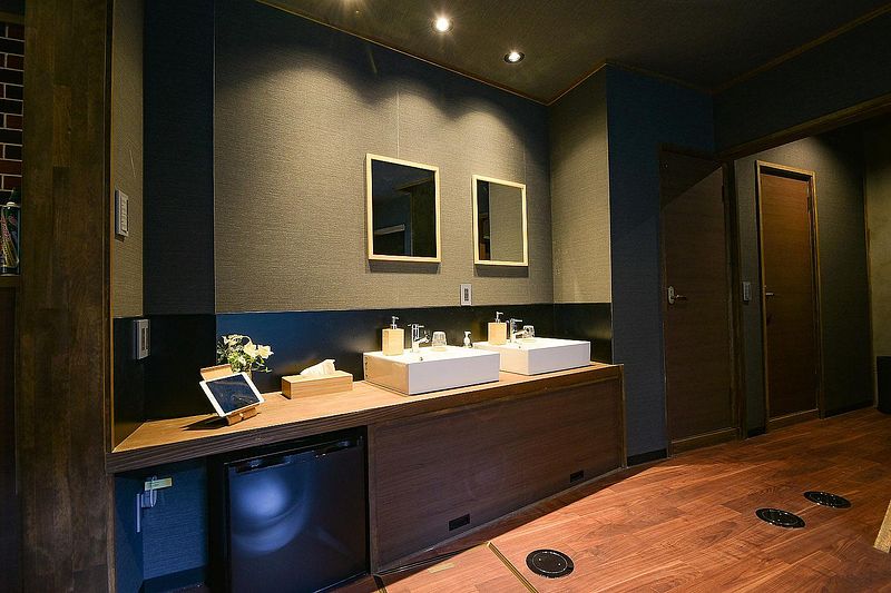 玄関の洗面ボウル（2つ）