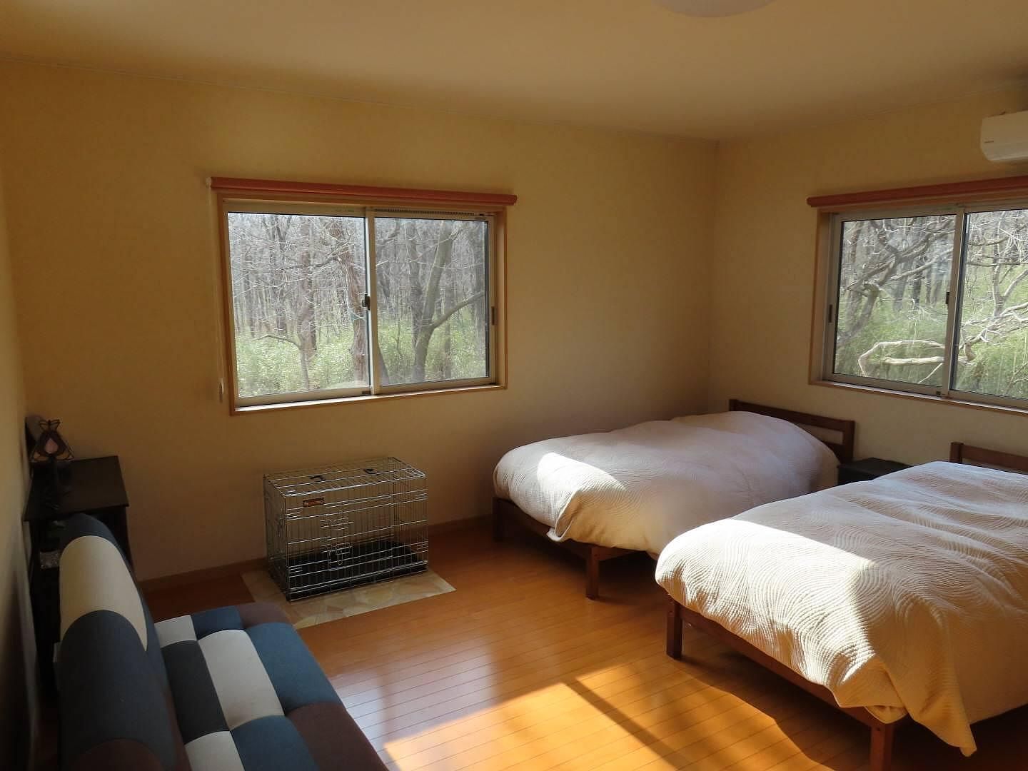 ２階洋室　11畳ベッド2  ソファベット1