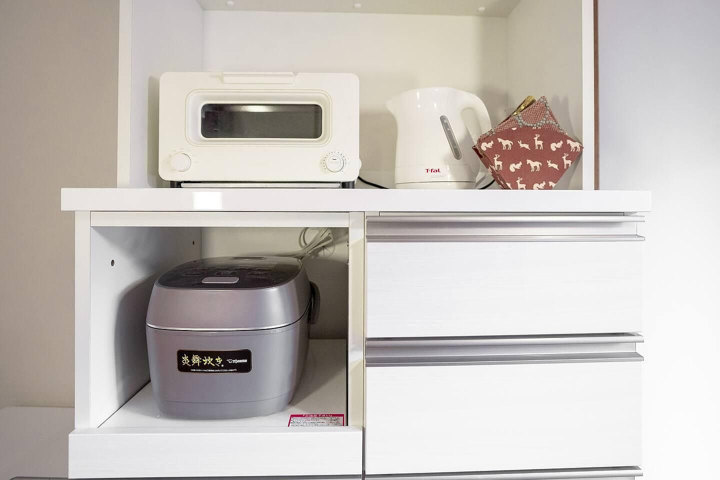 お部屋の食事も楽しんでください