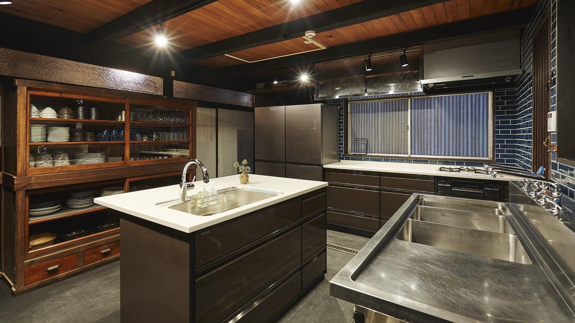 広々としたキッチンには、一通りのキッチンツールを取り揃えております。