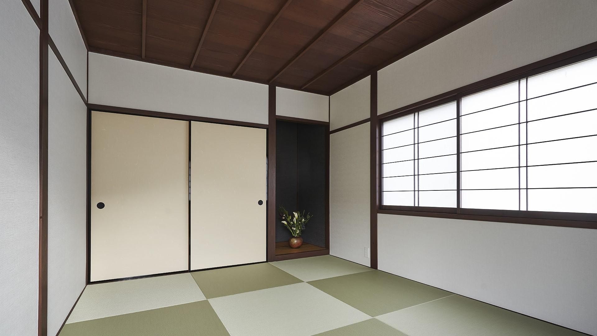 ハナレ2階奥のお部屋。小さな床の間がある和室です。