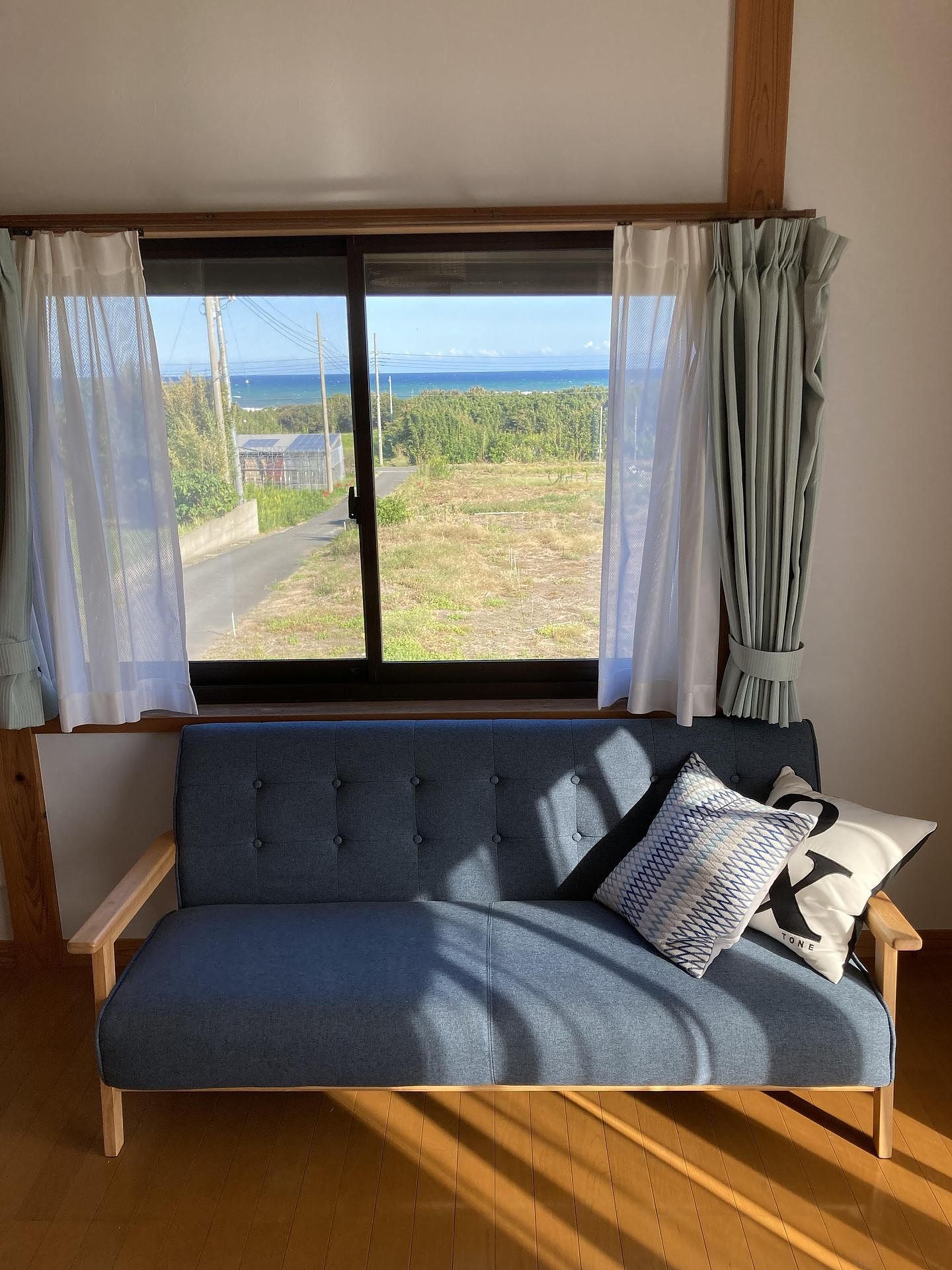 Ocean villa mint-image