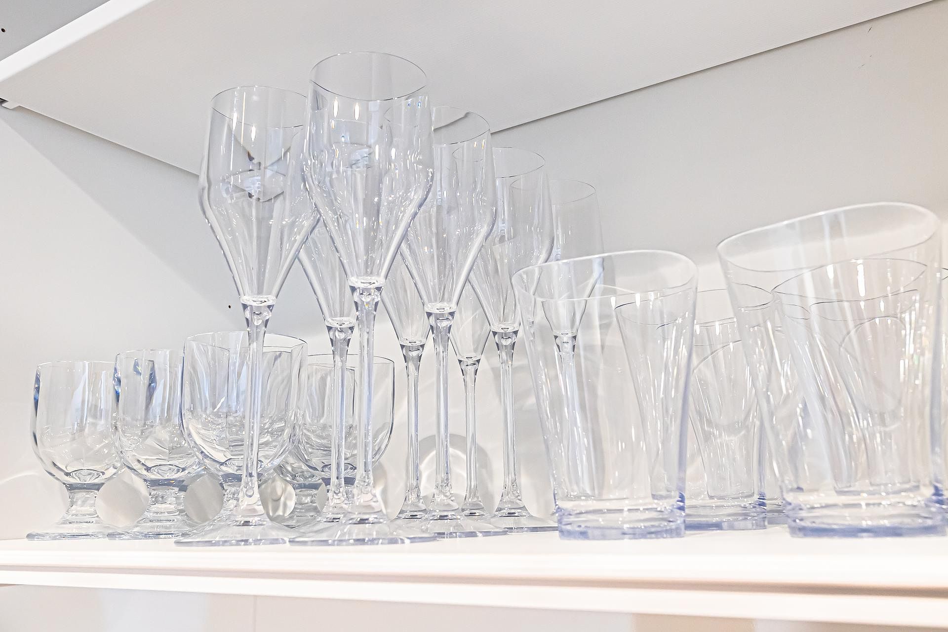 グラス類は全て割れにくいタイプになっています。