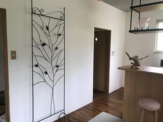 リビングとオープンキッチンは隣り合わせ。
