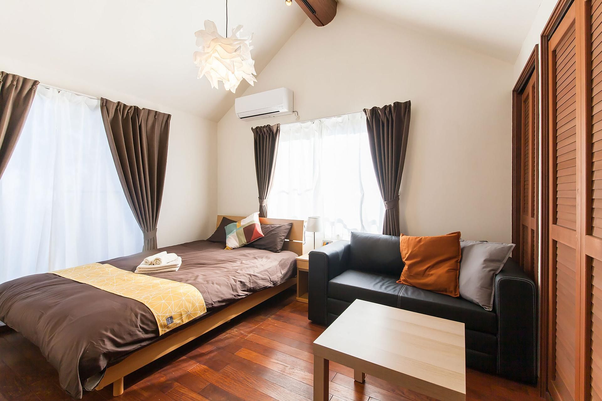 ダブルベッドでゆったりと