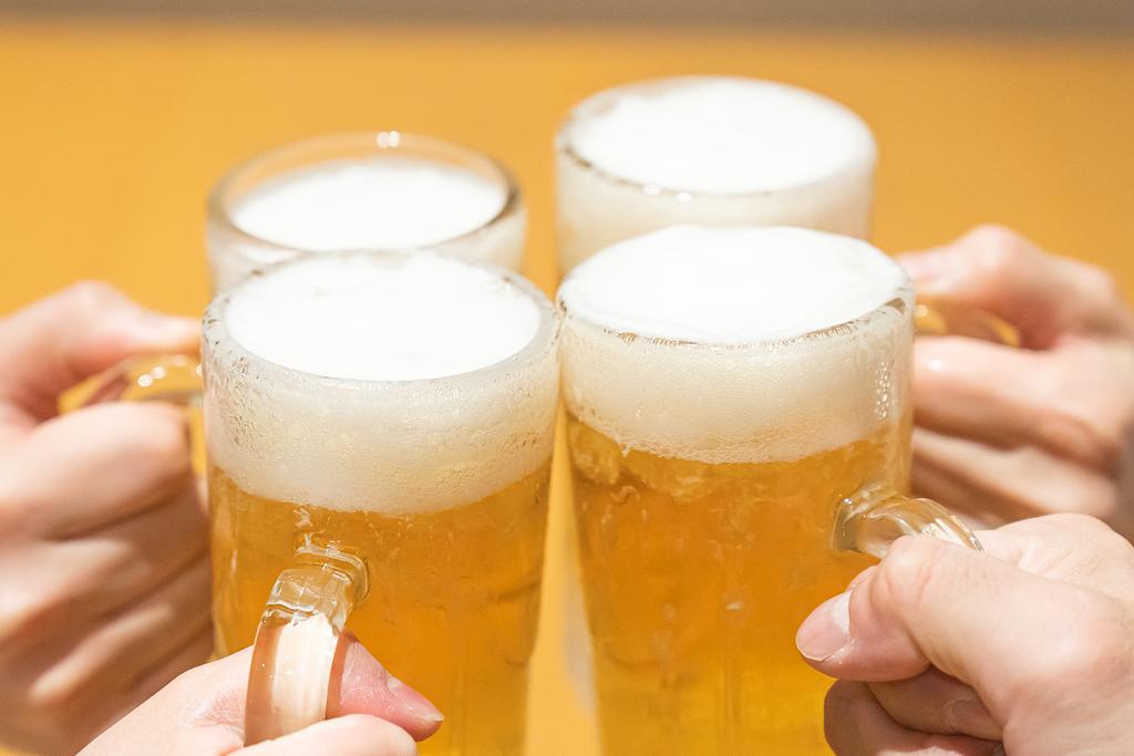 ジョッキビールで乾杯