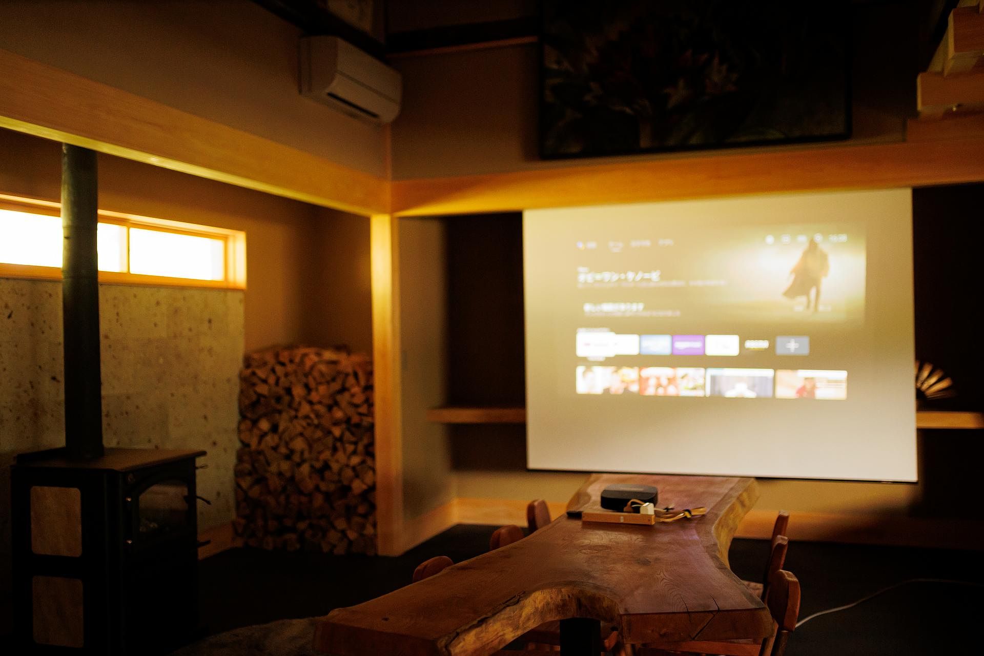 プロジェクター