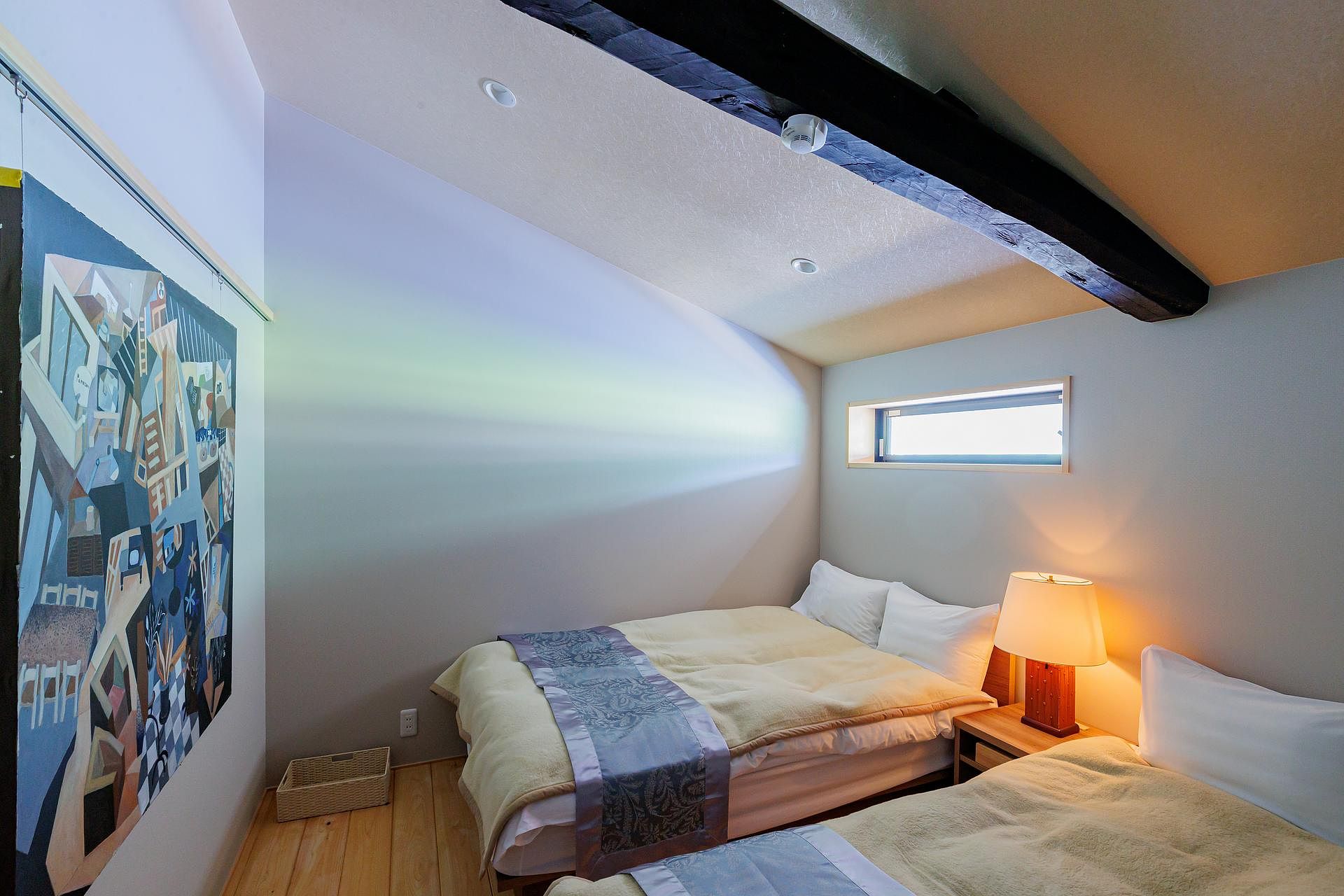 寝室1（ベッド）