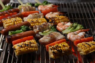 A,Cセット内全長36センチのビッグBBQ串。写真映え間違いなし！