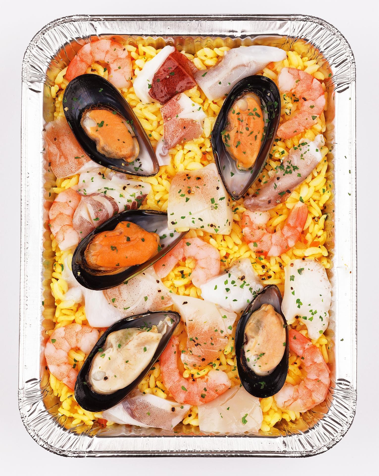 簡単温めるだけの簡単調理本格グリル。海鮮パエリアシェアサイズ。流水解凍後、調理可能。