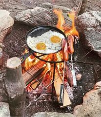 焚き火で朝ごはん