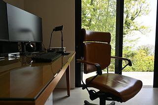 日常生活、バケーション、そして仕事のすべてが融合調和する完璧なアトリエ環境がここにはあります。