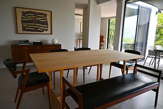 ゆったりとしたダイニングで、せわしない日常を忘れて、大事な人との食事と会話を楽しむ。