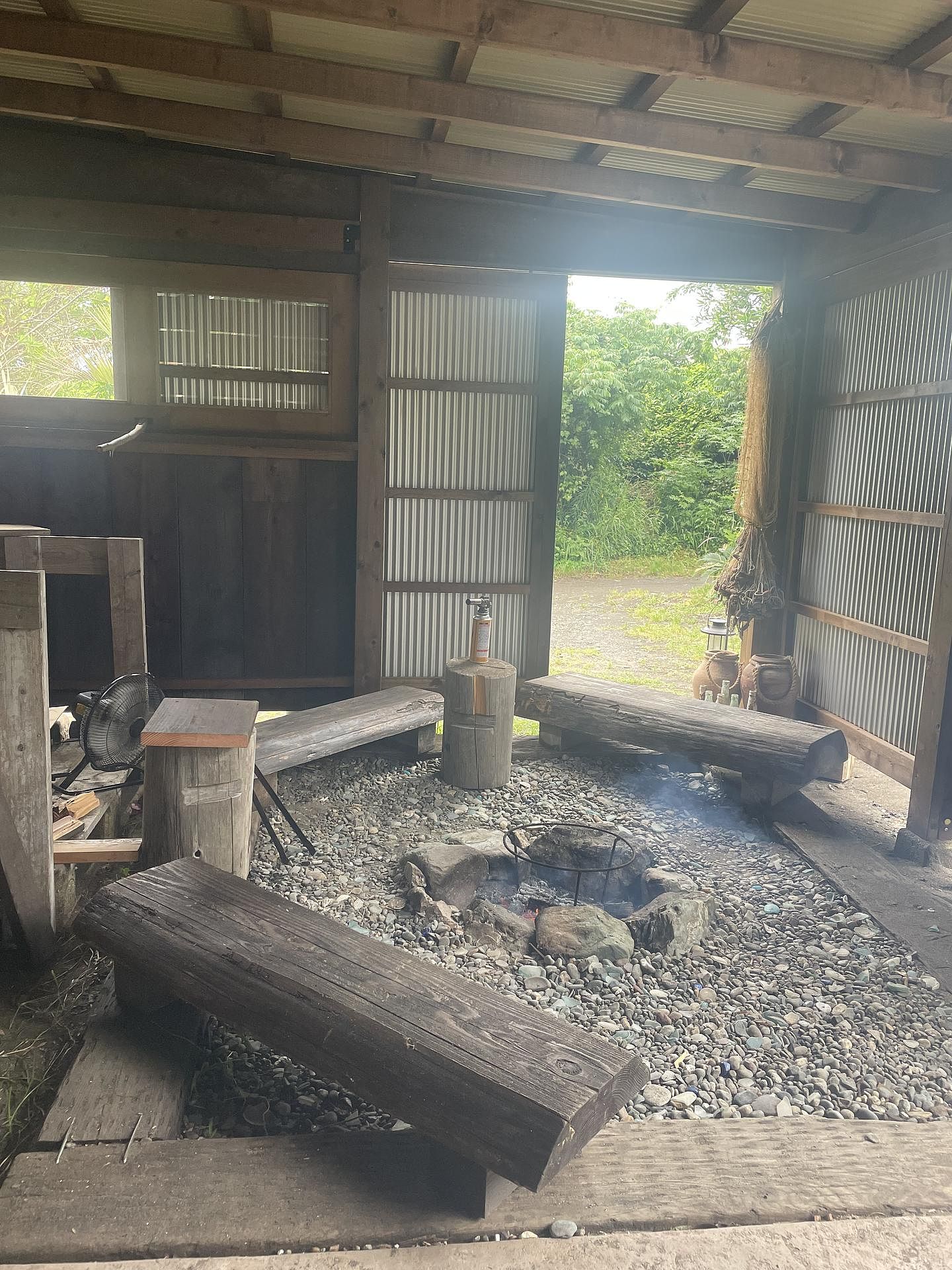 雨でもbbq。焚き火できます