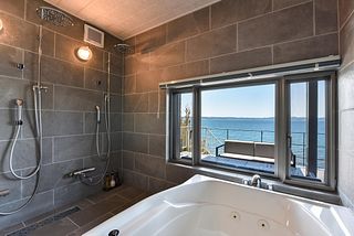 オーバーヘッドシャワー