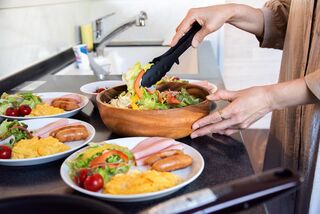 【キッチン】広々キッチンで優雅なモーニングをどうぞ