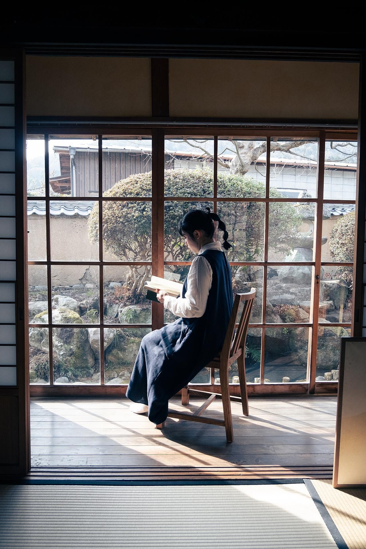 コーヒータイム　縁側（和室6帖横）