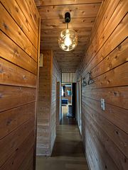 玄関から部屋の眺め