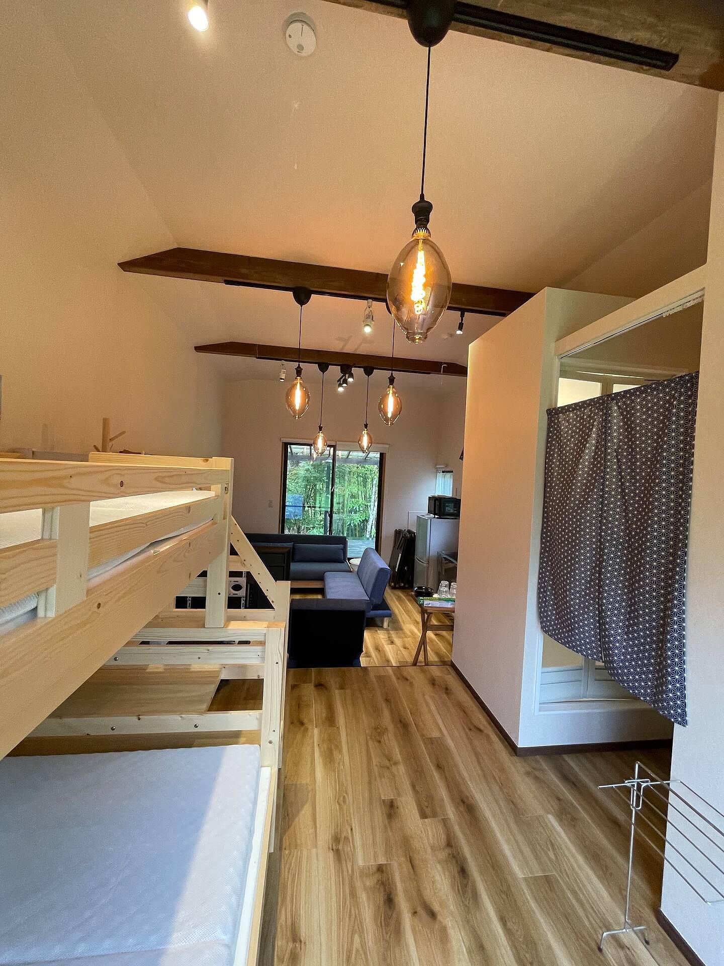 ぐぼうIORI 「離れHOTORI」-image