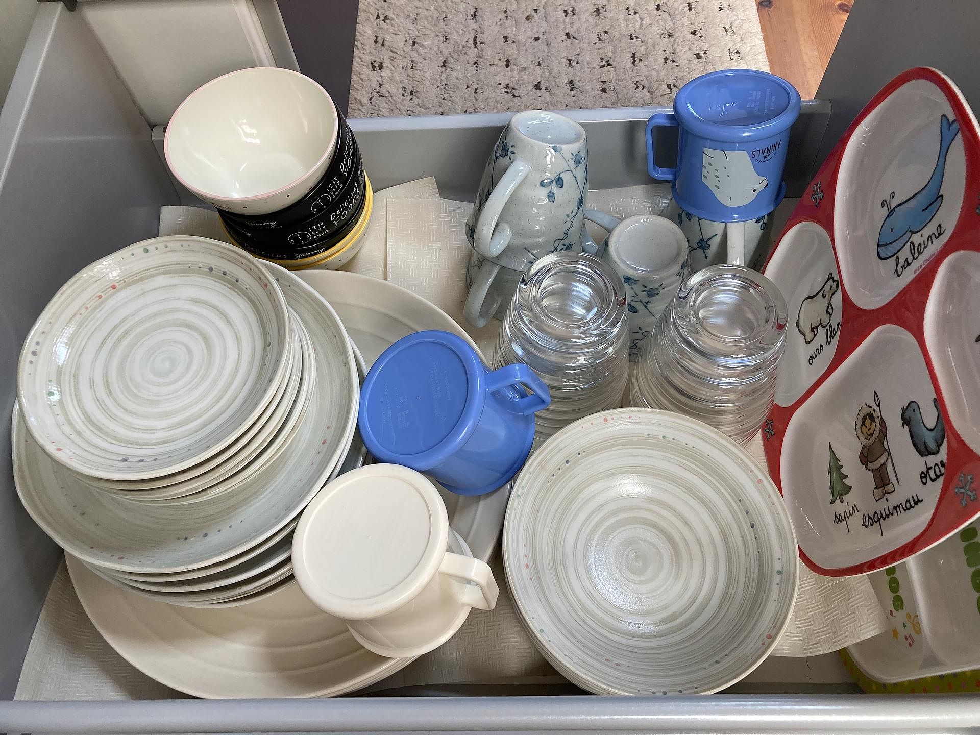 皿、グラス、コップ等食器類