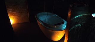 デッキ湯　照明