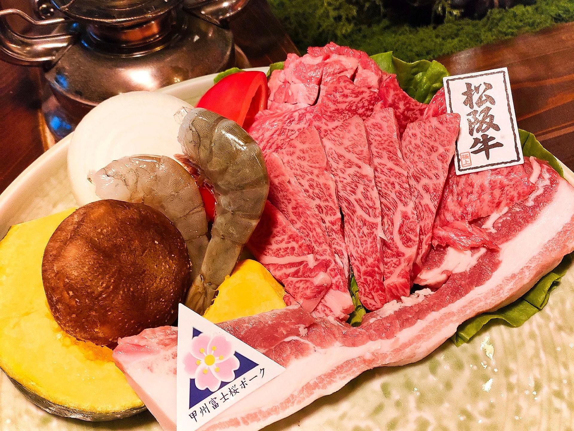 お一人様¥5.500でBBQ食材のご用意も承ります(お申し込みは７日前まで)こちらは一人前目安です