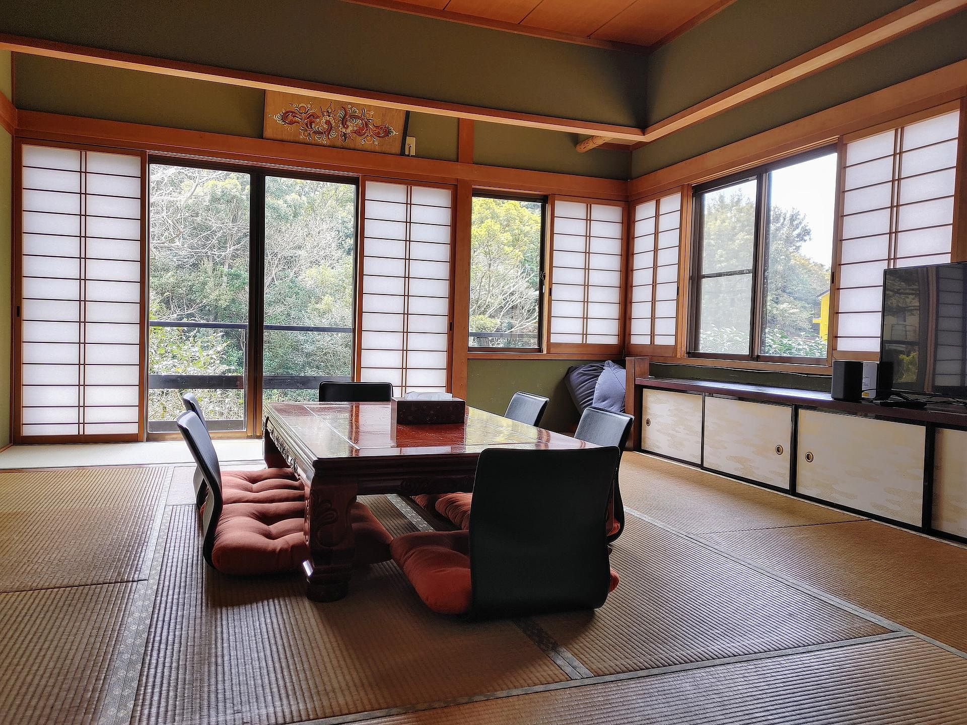 居間