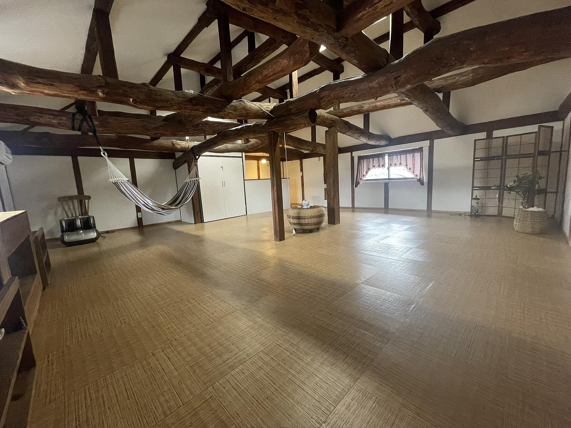 屋根裏部屋（無料）