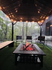 虫よけネット完備のBBQエリア