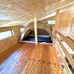 秘密基地のようなロフトテント