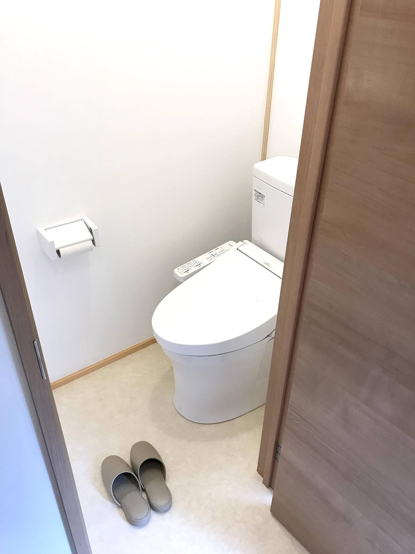 トイレはウオッシュレット付き