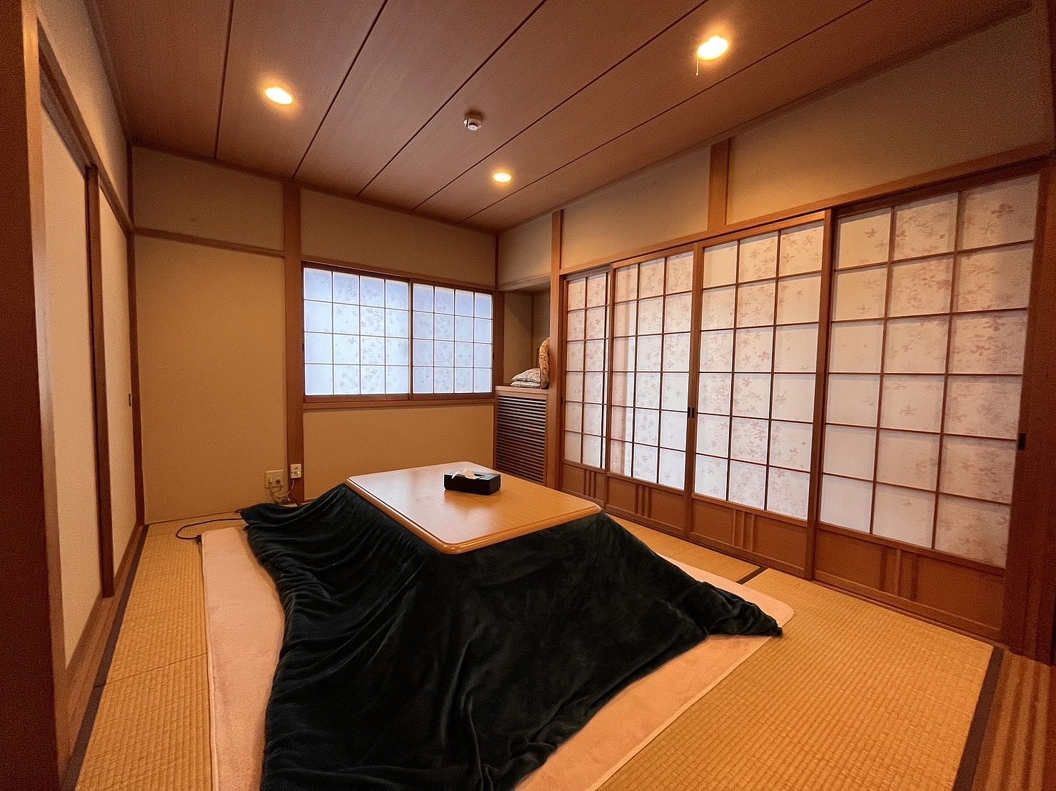 和室に炬燵