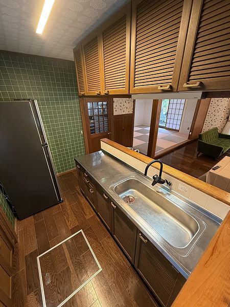 リビングが見渡せるアイランドキッチンはワイドシンク付