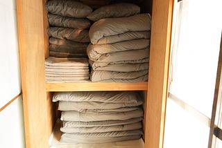 押し入れ(布団４組)