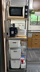 各種キッチン用品棚