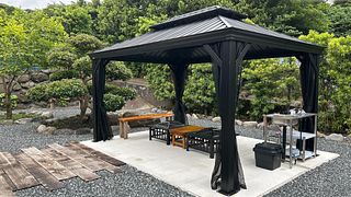 ガゼボ(屋外BBQ場)