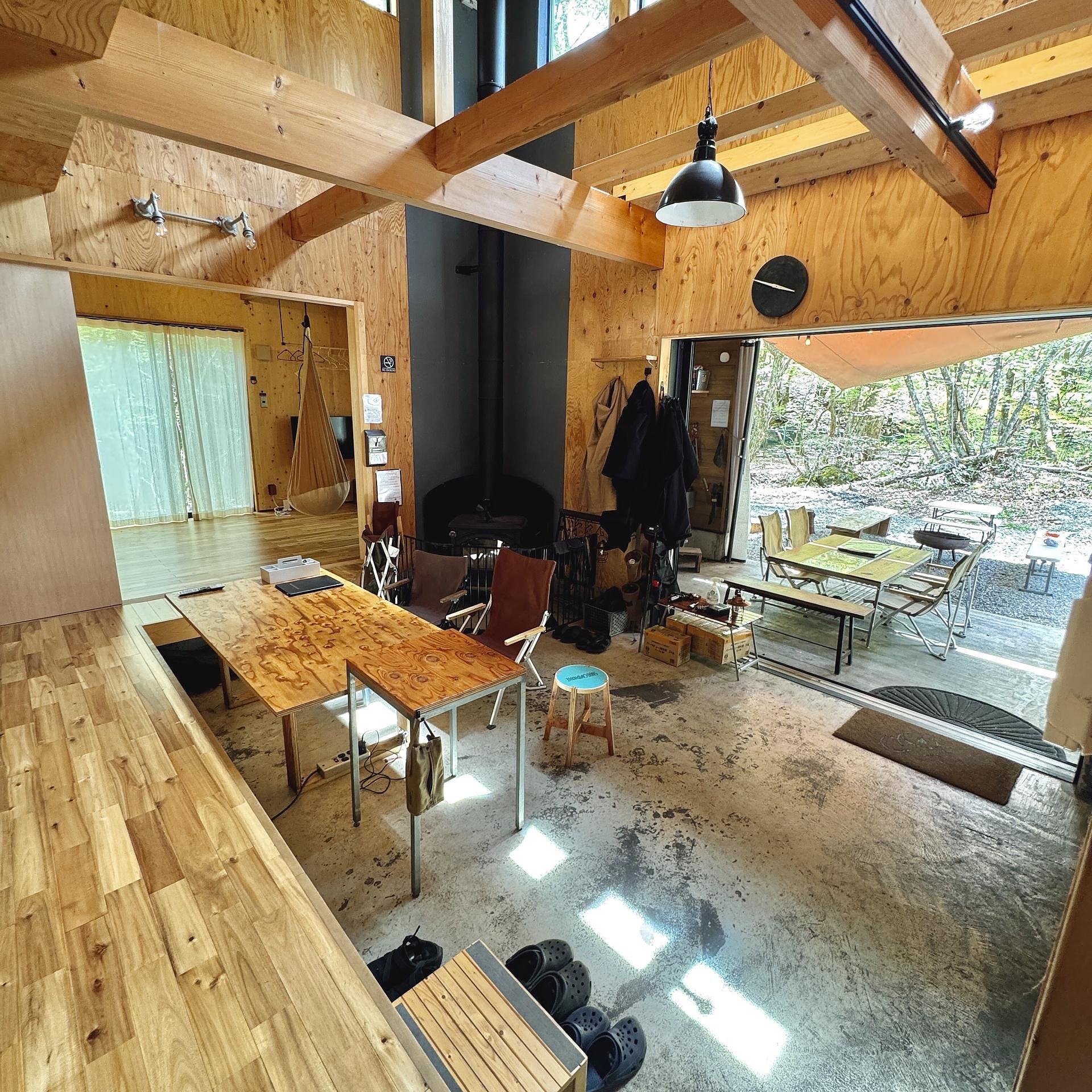 テラスからリビングまで見渡せて安心空間