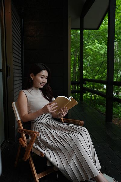 ウッドデッキで読書