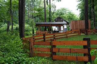 犬には専用のドッグランを（小型犬１匹まで）