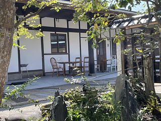 テラスを臨む
