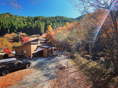 川沿い専用キャンプ場付き貸別荘　SNUG CAMP HOUSE / 山梨県 大月・都留・道志