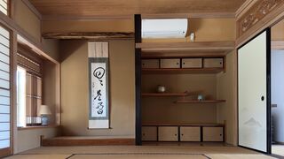 10畳のお部屋が3室、6畳の和室が1室あります。このお部屋のみ、床の間があります。