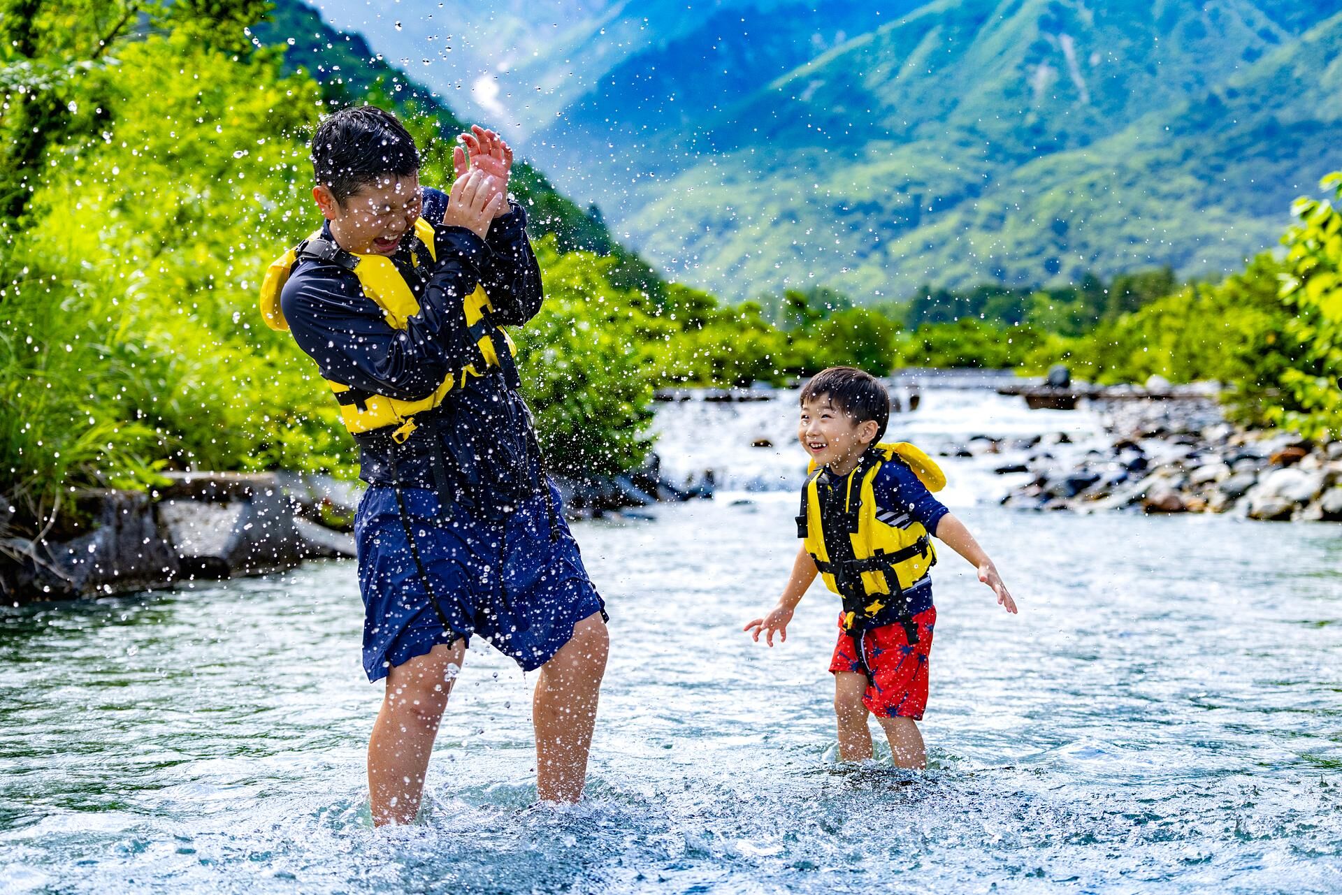 川遊び