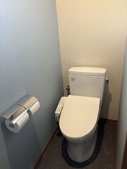 ウォシュレット付きトイレ