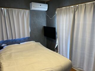 ダブルベッド1台