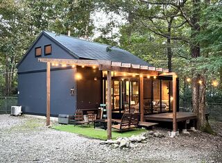サンルーム、ウッドデッキ、BBQエリア
