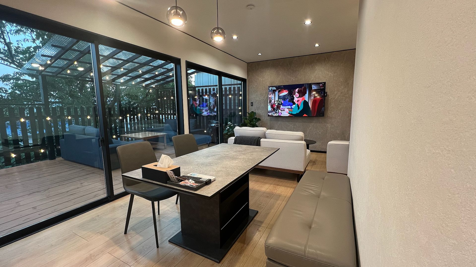 愛犬の導線を考えた段差のないリビング