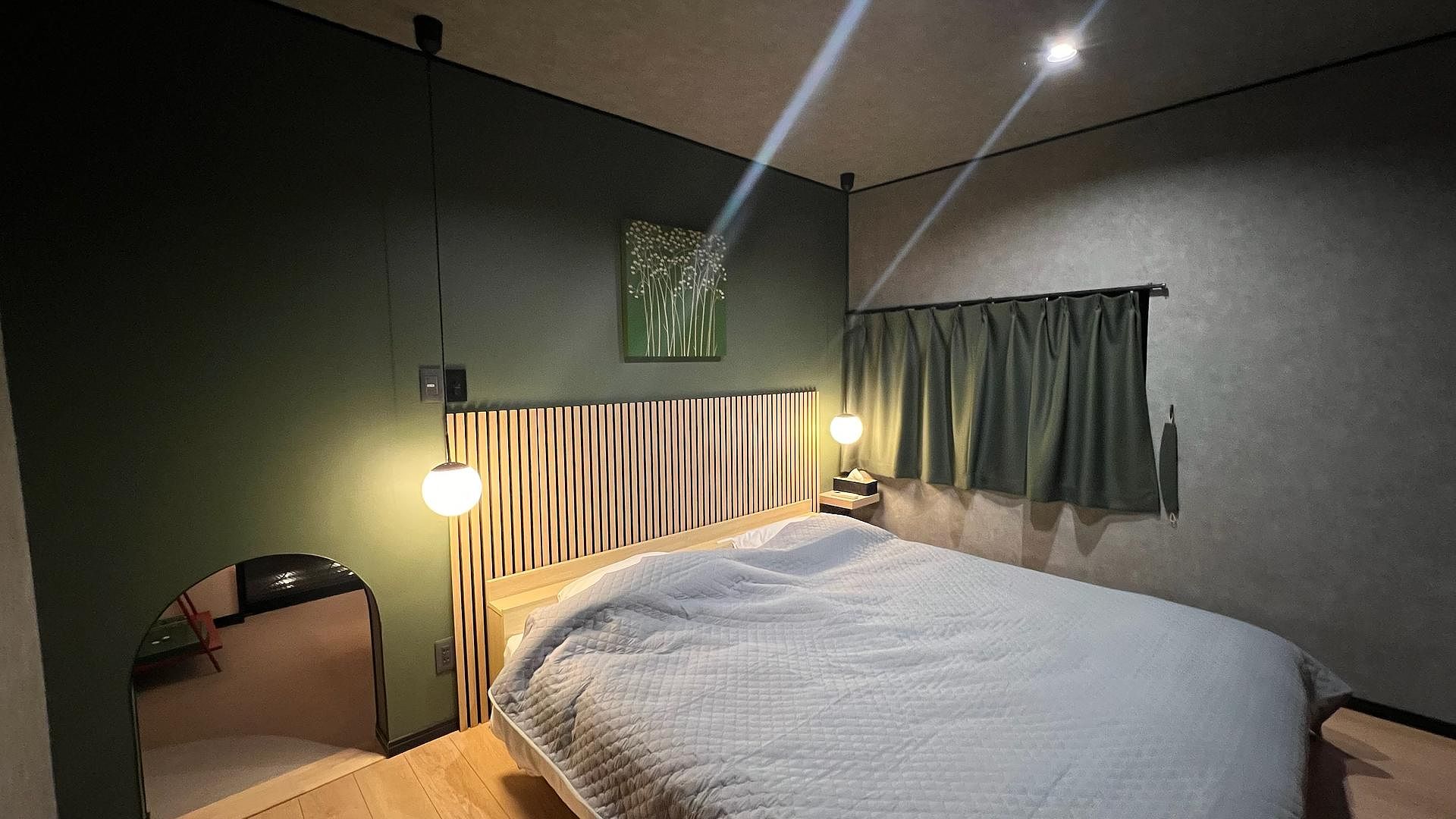 愛犬用トンネル完備の寝室