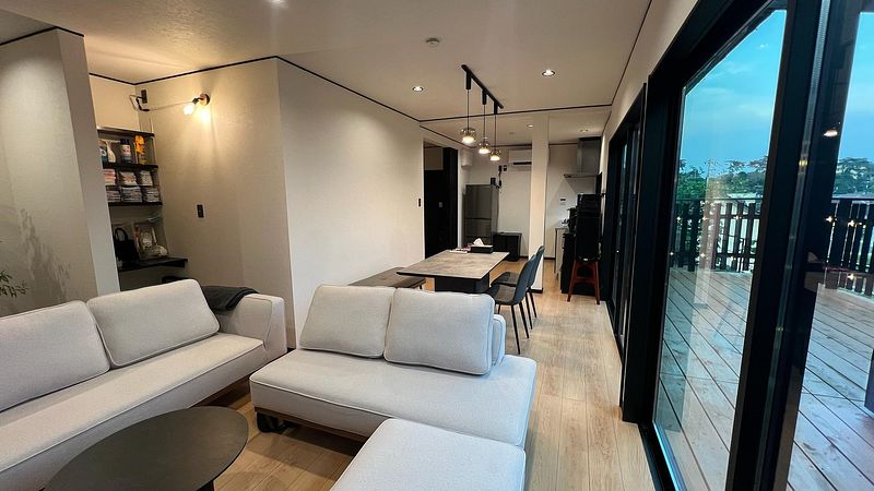 広々リビングにはくつろぎ空間